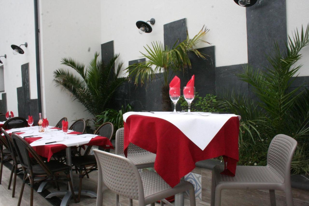 Hotel Les Italiens Biscarrosse Ngoại thất bức ảnh