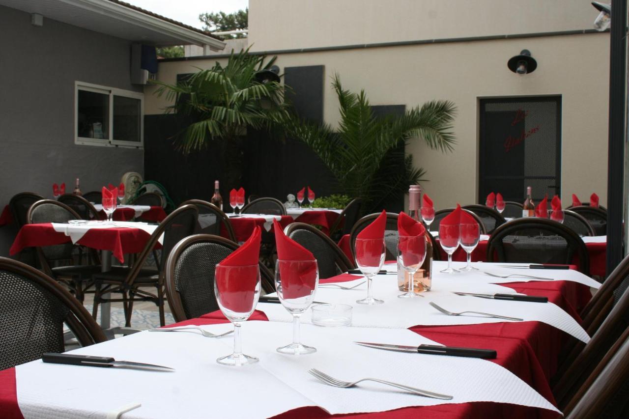 Hotel Les Italiens Biscarrosse Ngoại thất bức ảnh