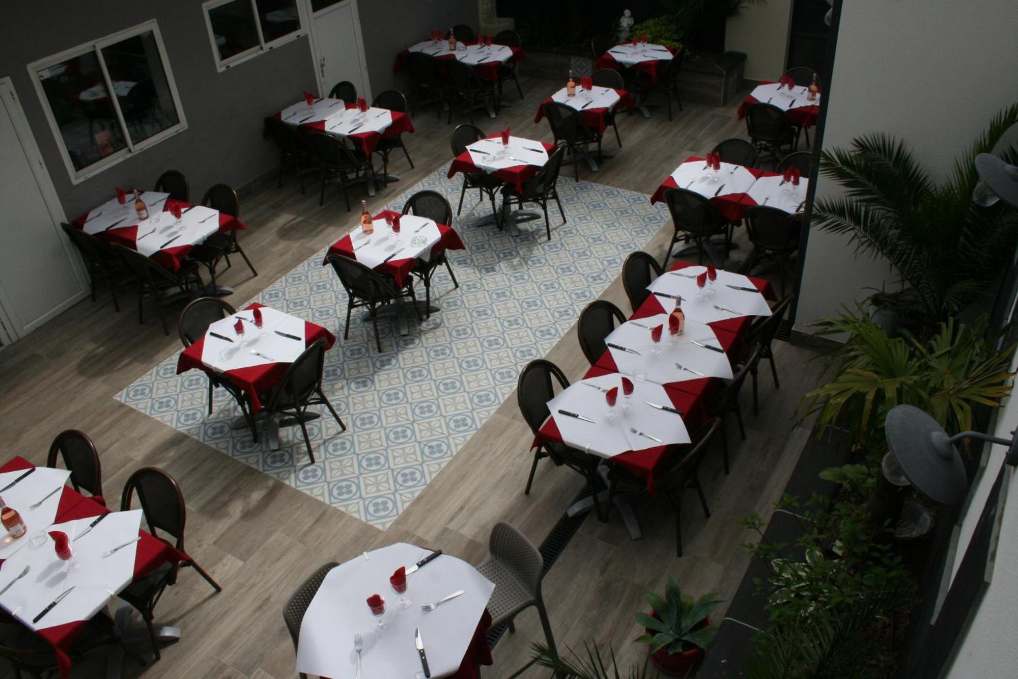 Hotel Les Italiens Biscarrosse Ngoại thất bức ảnh