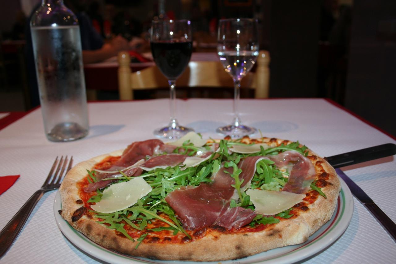 Hotel Les Italiens Biscarrosse Ngoại thất bức ảnh